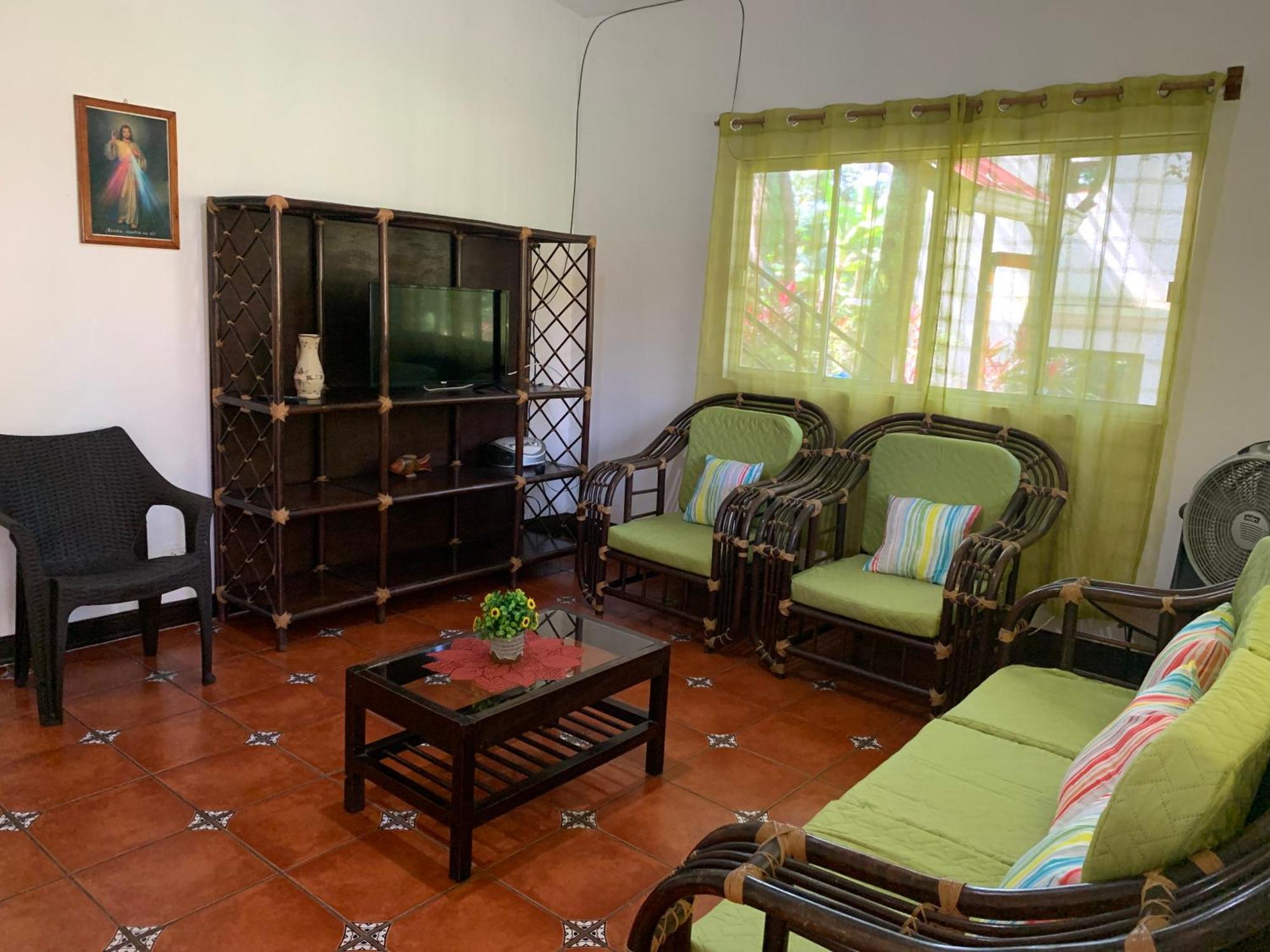Casa Veronica A 2 Kilometros Del Irtra ريتالهوليو المظهر الخارجي الصورة